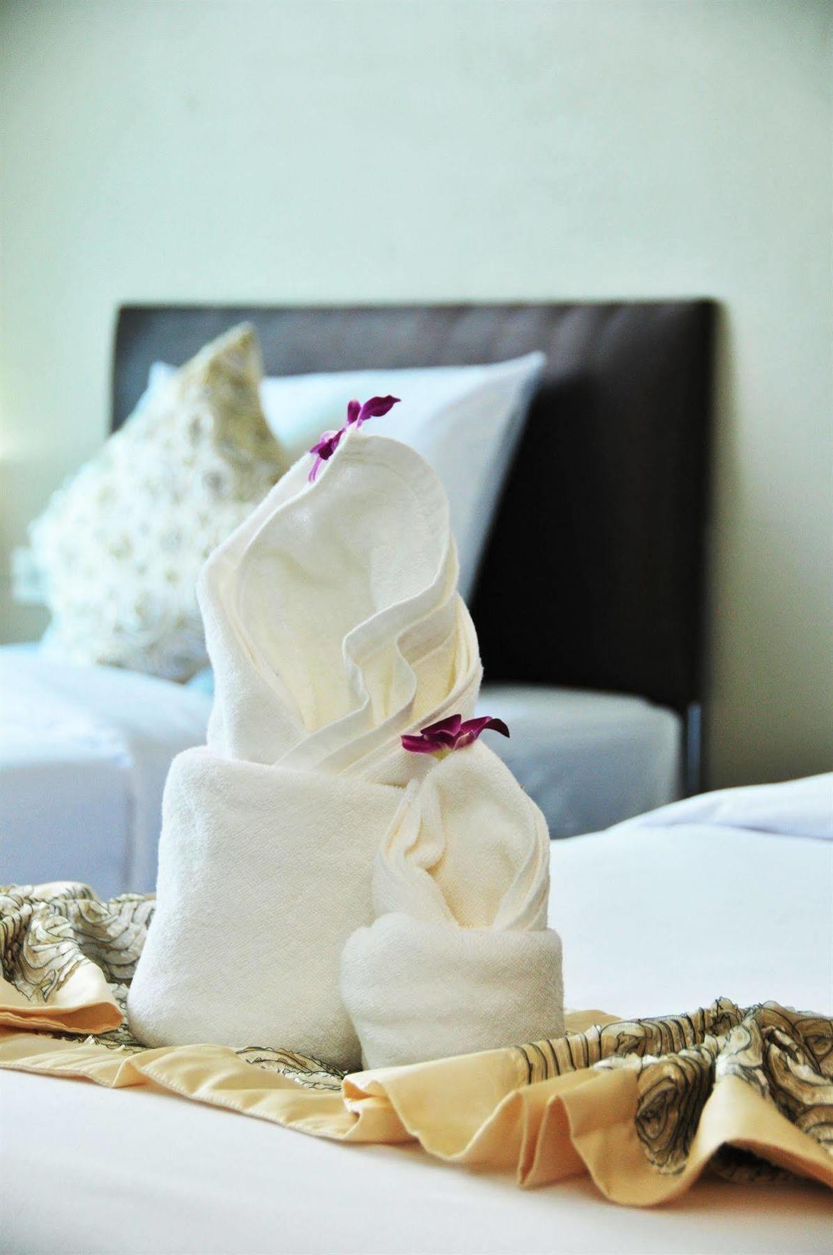 Am Surin Place - Sha Extra 3* Пхукет